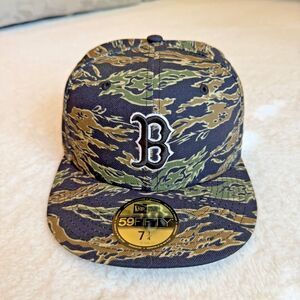 RARE NEW ERA MLB BOSTON RED SOX 5950 Tiger CAMO FITTED Hat 7 1/4" Snapback